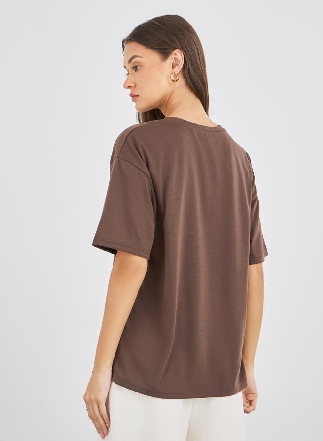 Styli Women Brown Slogan Print Oversized T-Shirt - Image 5